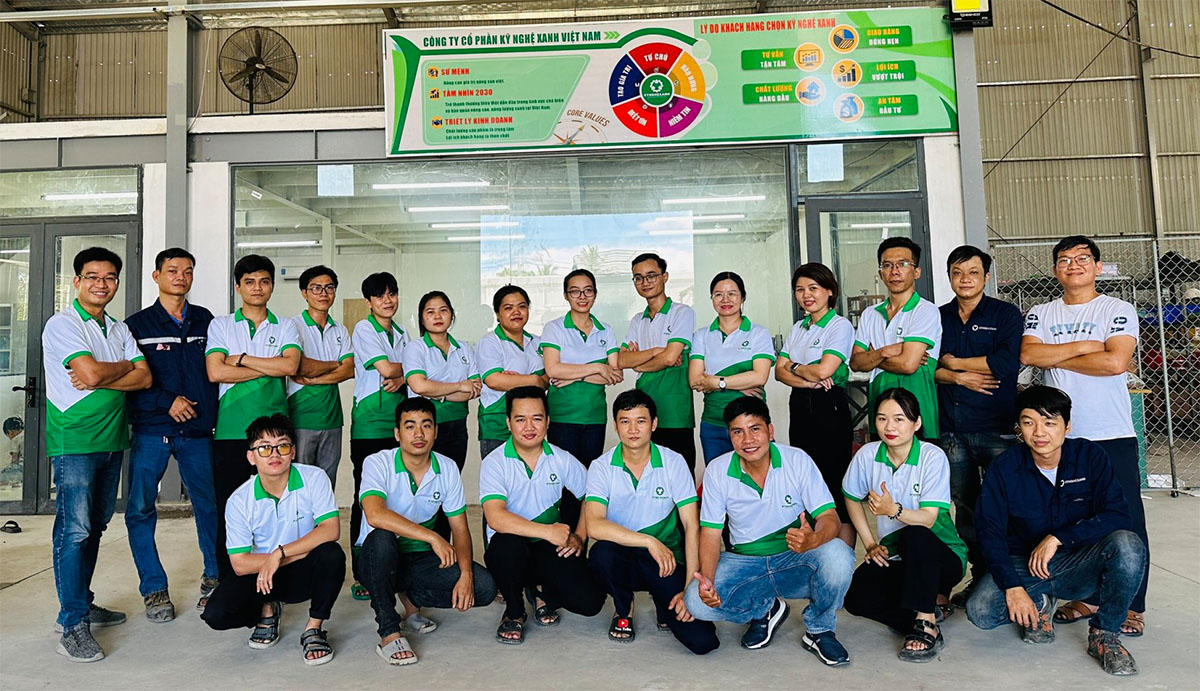 Đội ngũ kỹ sư chuyên nghiệp Kỹ Nghệ Xanh